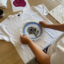 Load image into Gallery viewer, Silkscreen Printing: Make a T-Shirt! w/Larissa Grass
