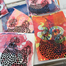 Load image into Gallery viewer, 10-10 Silkscreen Printing: Make a T-Shirt! w/Larissa Grass
